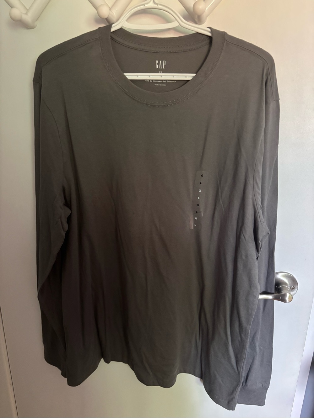 GAP Men's Long-Sleeve Crew Tee - Charcoal